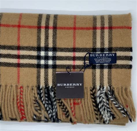 etichetta originale sciarpa burberry